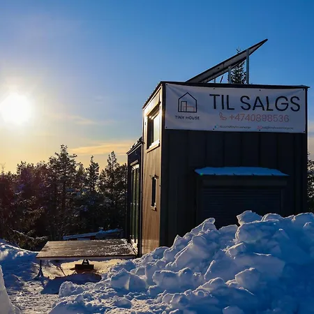 Tiny House Pa Liatoppen Vintercamping Minihus Pa Hjul Kongsberg